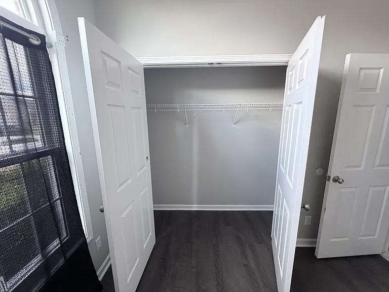 154 Saint George Dr — Photo 7