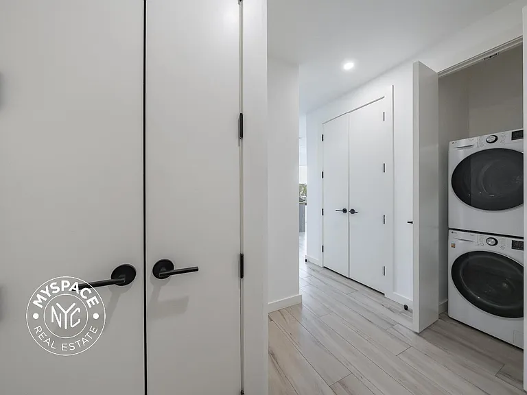 2718 Church Ave #409 — Photo 20