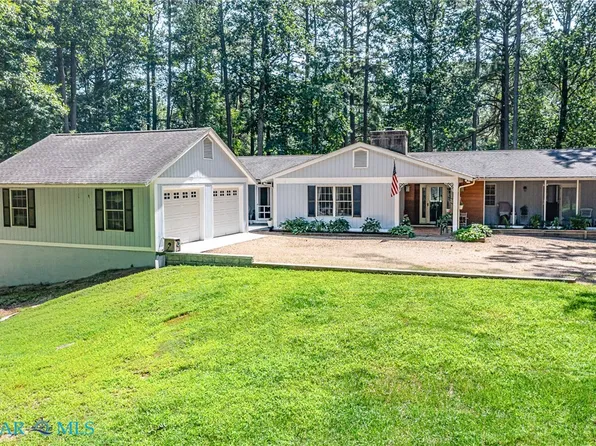 156 Fairway Dr, Irvington, VA 22480
