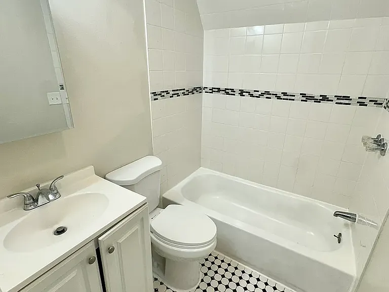 85 Stuyvesant Ave #3 — Photo 7