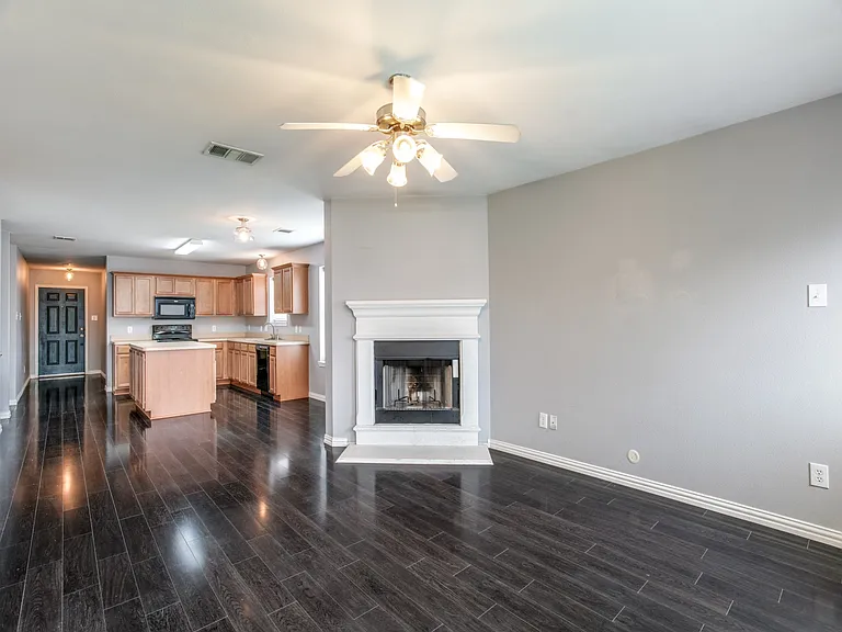 1213 Toledo Bend Dr — Photo 6