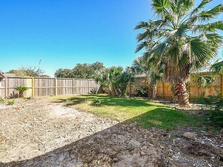 7703 Braesridge Ct — Photo 30