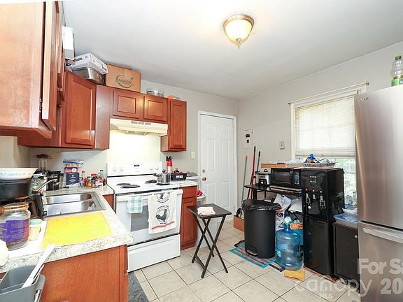 2nd image of 1609 Maribel Ave