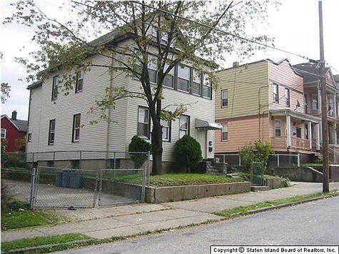 4th image of 161 Campbell Ave