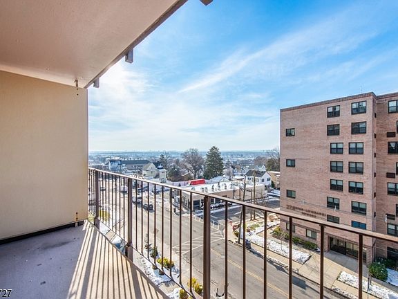 4th image of 265 Main Street #503