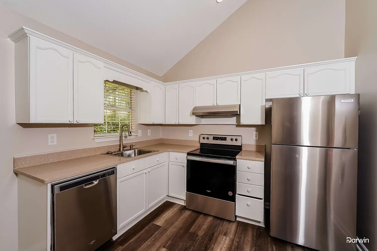 Building Photo - 6725 Crossbrook Ln