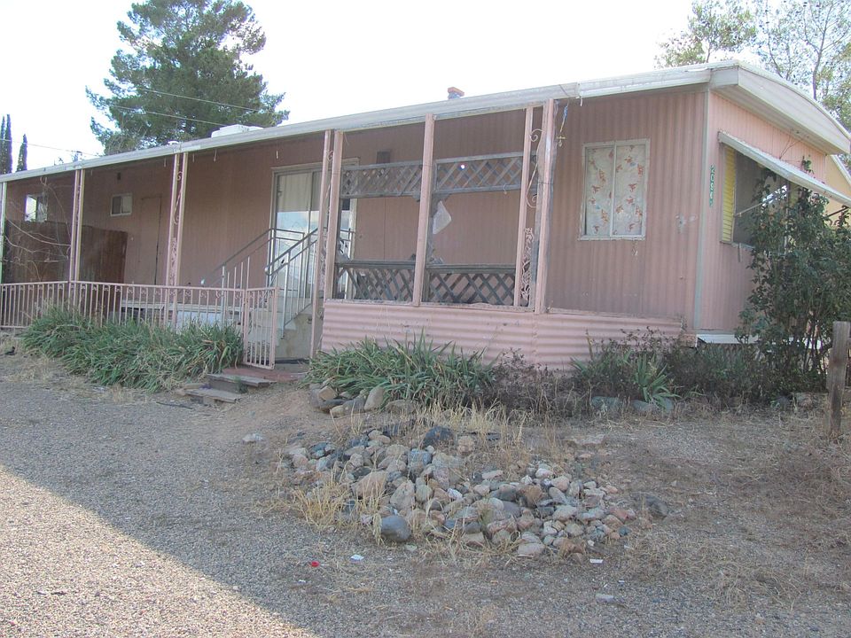 2nd image of 20961 E Deer Valley Ln