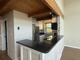 94 River St