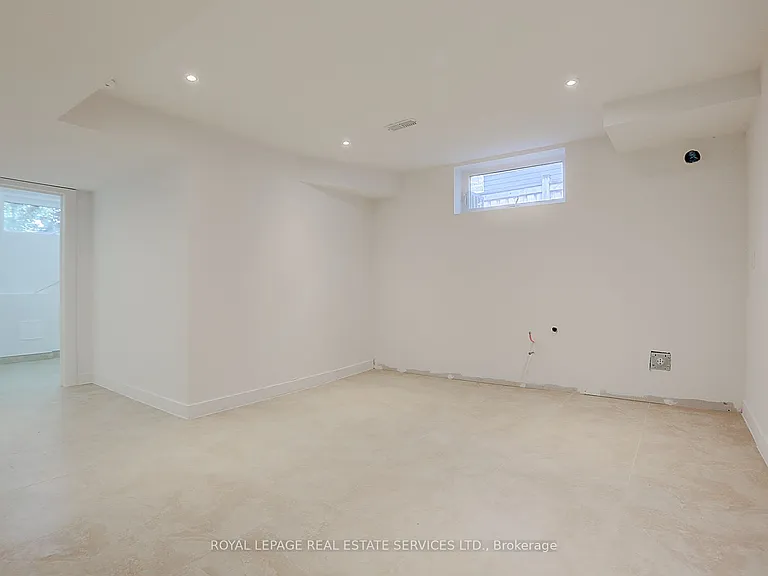 304 Felan Ave — Photo 34