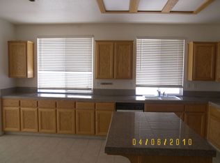 906 Sunnyside Ln, Tracy, CA 95377