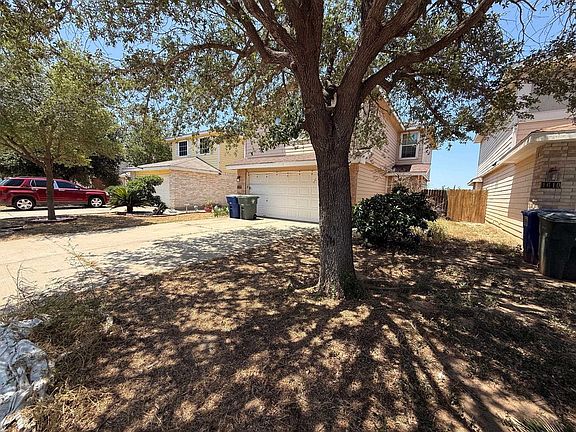 2nd image of 1608 Aransas Pass Dr