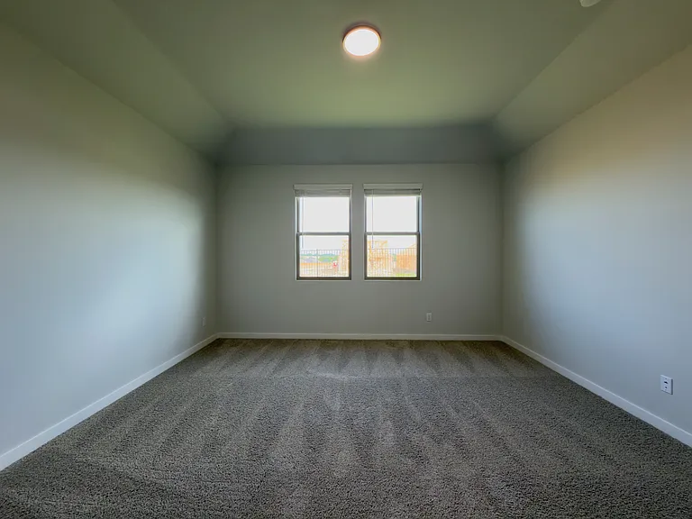 120 Millwood Rd — Photo 23