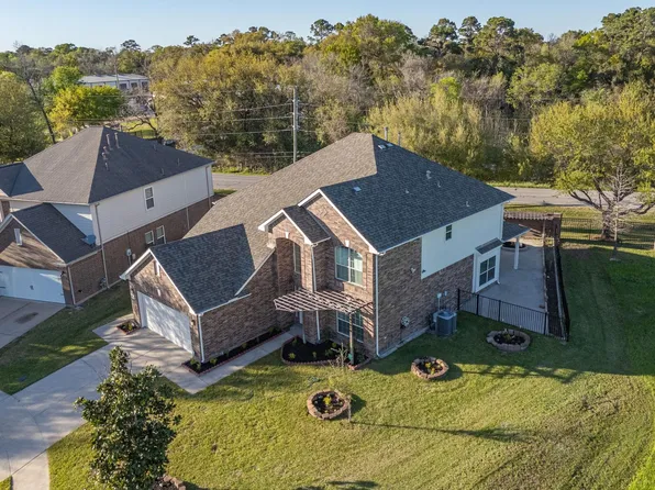 8702 Challis Park Ct, Houston, TX 77040
