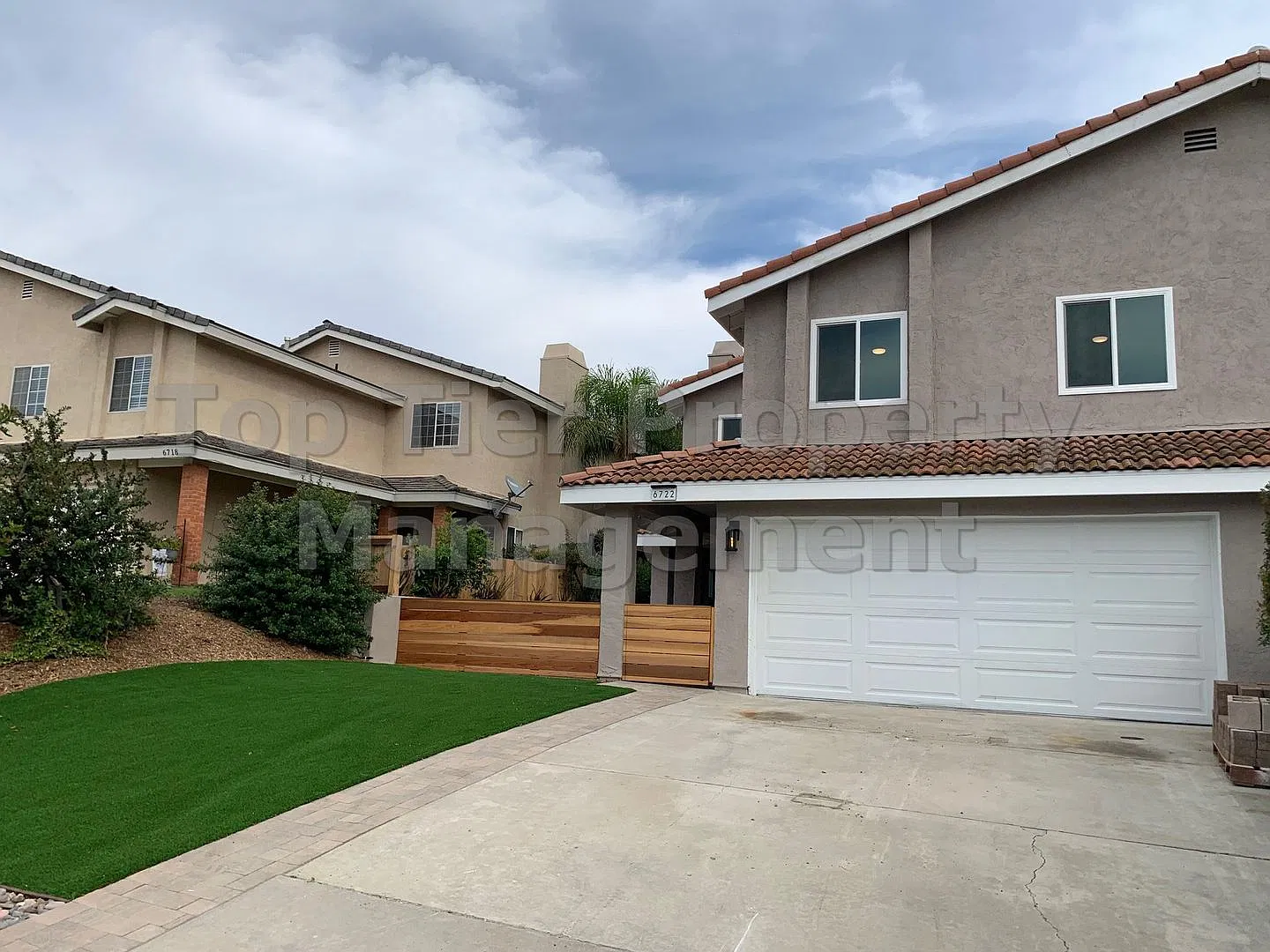 Beautifully Remodeled 4 bed / 2.5 bath / 2,162 sqft Twin Home in Carlsbad - Available 11/07 — Photo 1