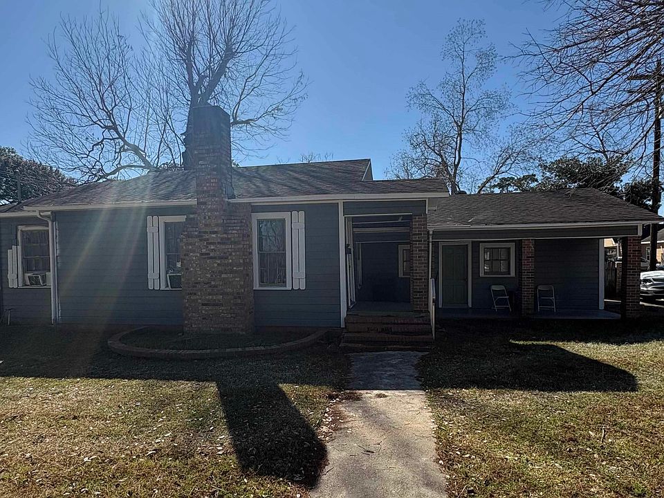 1st image of 4095 Woodlawn St