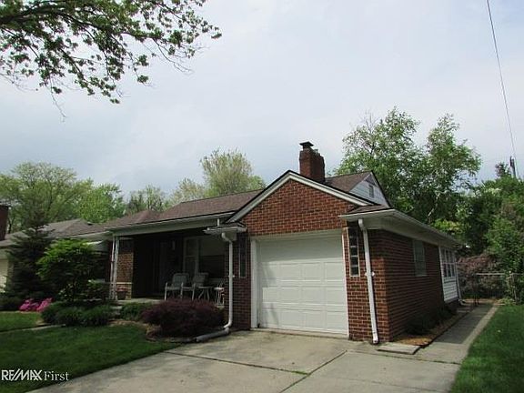 2nd image of 21611 Benjamin St