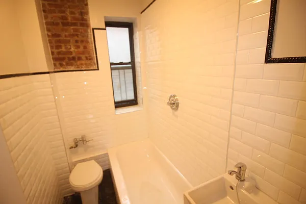 Rented by Realty Nerd | media 25