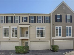 3030 Meridian Cmns UNIT B, Mechanicsburg, PA 17055