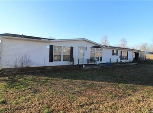 293 Skyuka Rd, Statesville, NC 28677