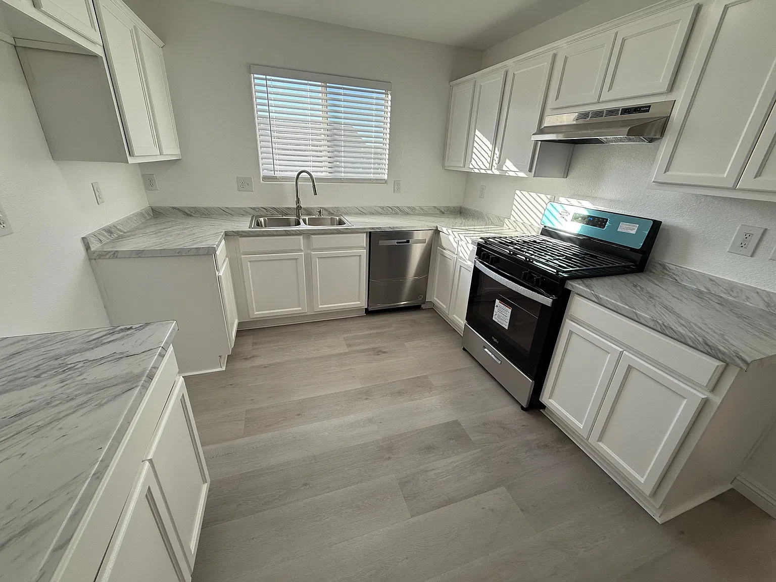 24958 Paseo Robles - 1 — Photo 4