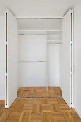 Rented by Jack Resnick & Sons | media 44