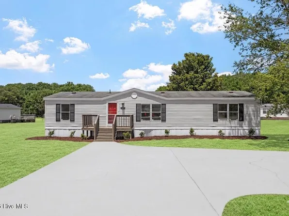 105 Stone Glen Place, Pikeville, NC 27863