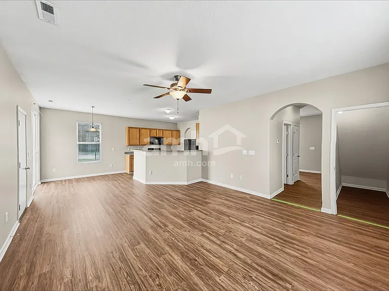 7266 Rondeau Dr — Photo 8