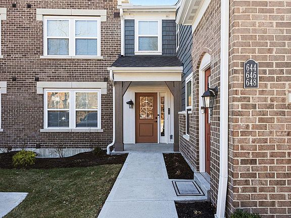 2nd image of 648 Foxhill Dr #9-203