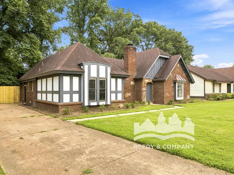 6213 Holly Park Dr — Photo 5