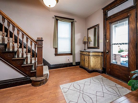 3rd image of 407 S 5th St