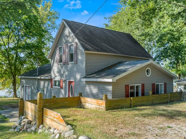 2095 W Long Lake Rd, Pleasant Lake, IN 46779