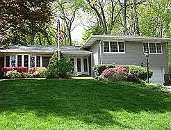 1st image of 28 Crestwood Dr