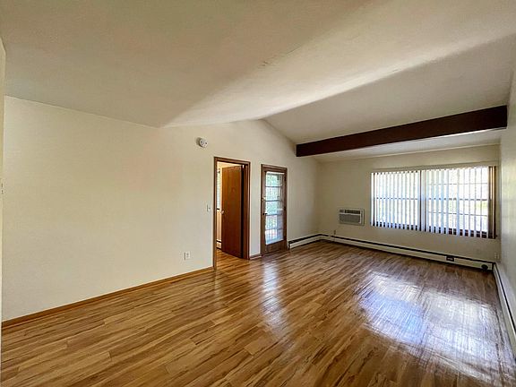 2nd image of 525 University Ave SE APT 201