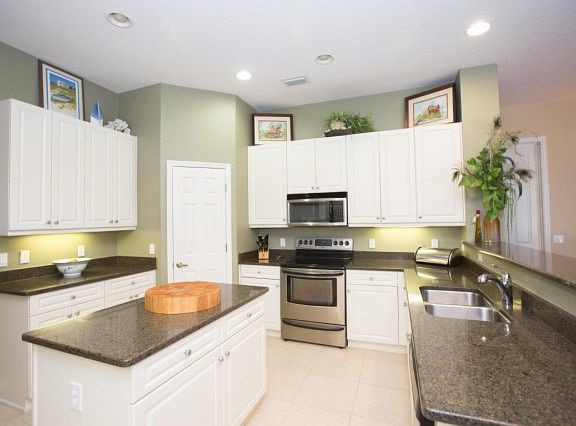 2nd image of 4658 Chastain Dr