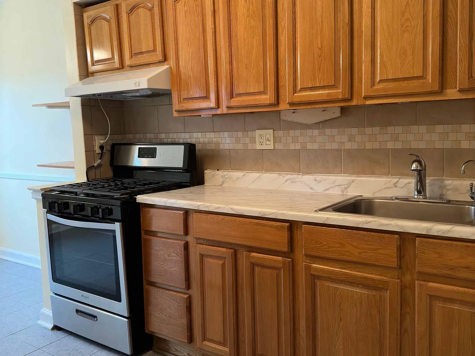 25 Cass Pl — Photo 3