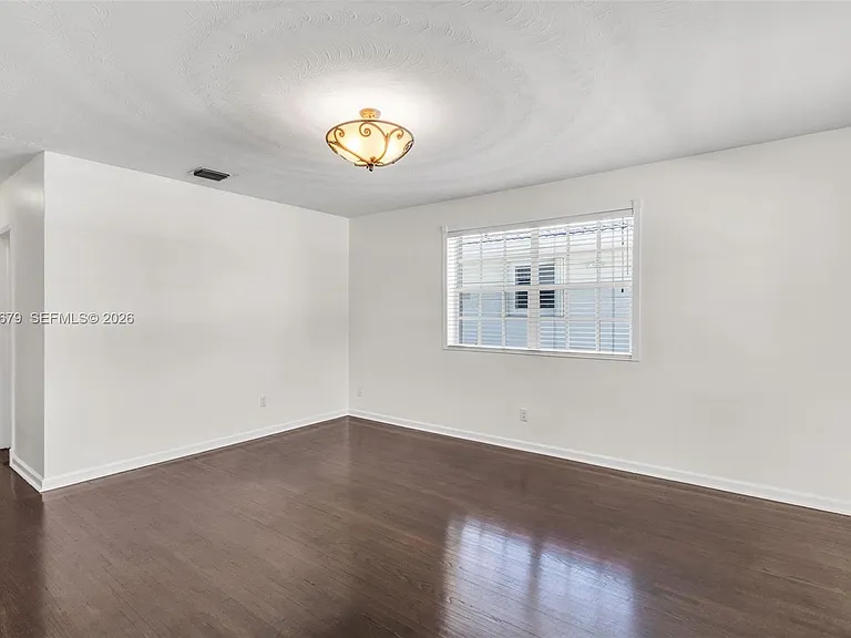 3640 SW 25th St #1 — Photo 6