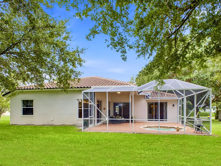 4378 Danielson Dr — Photo 33