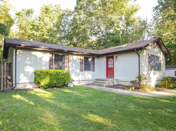 21625 America St, Lexington Park, MD 20653