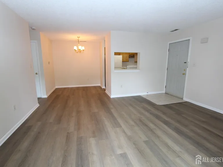 4707 Ravens Crest Dr — Photo 9