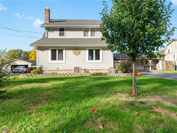 388 E South Range Rd, North Lima, OH 44452