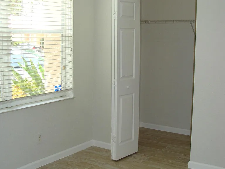 369 W Coral Trace Cir — Photo 7