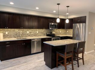 56 North Rd, White Plains, NY 10603