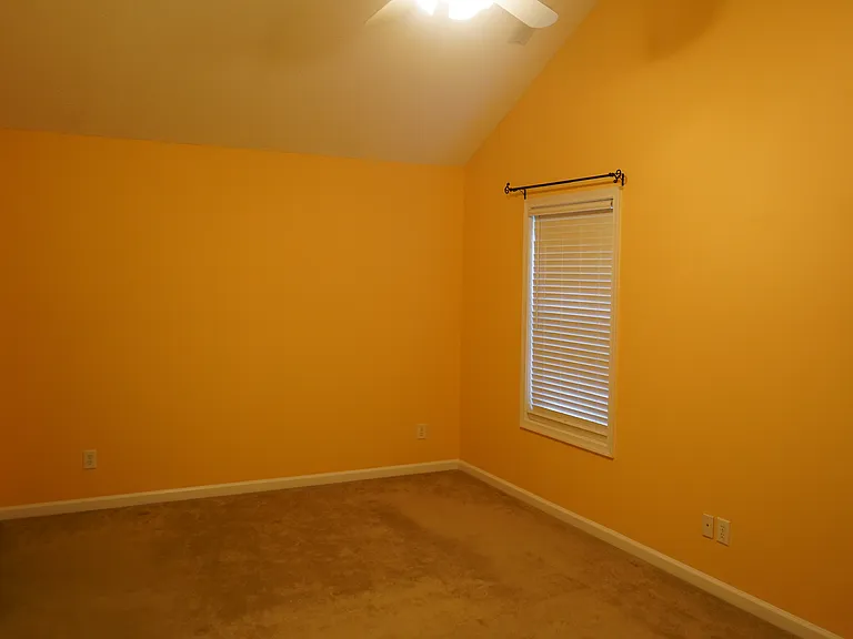 1094 Oakdale Ct — Photo 22