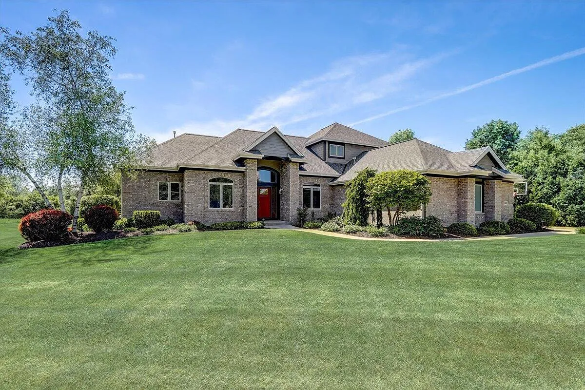 1313 Shelly LANE photo 1