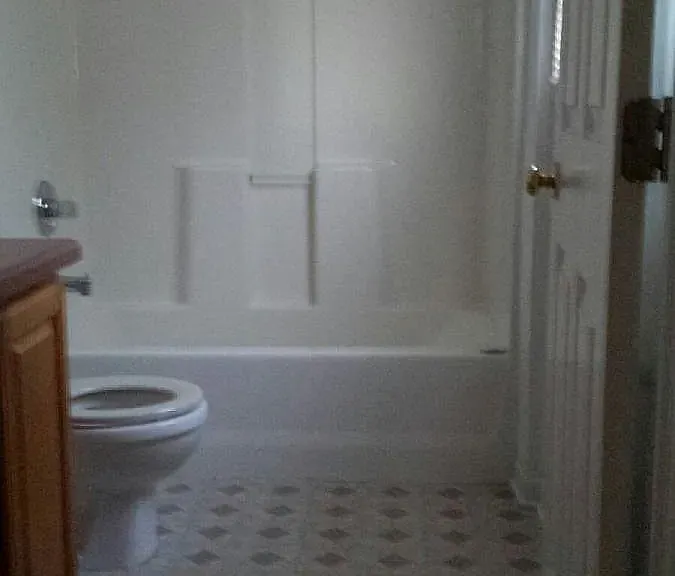 673 S McAlister Ave — Photo 1