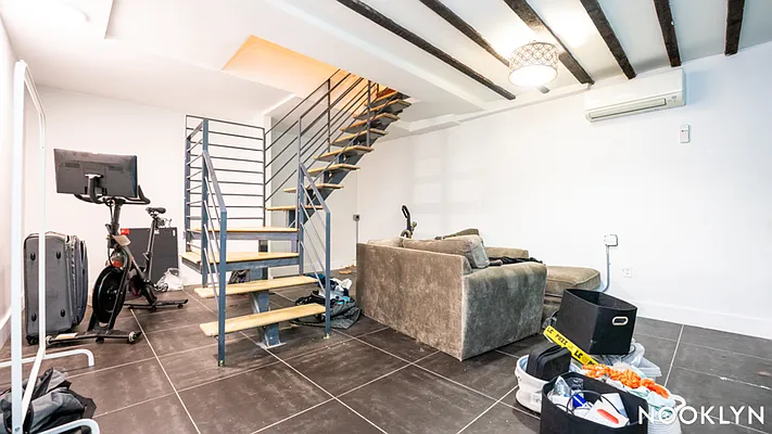 Rented by Nooklyn NYC LLC | media 19