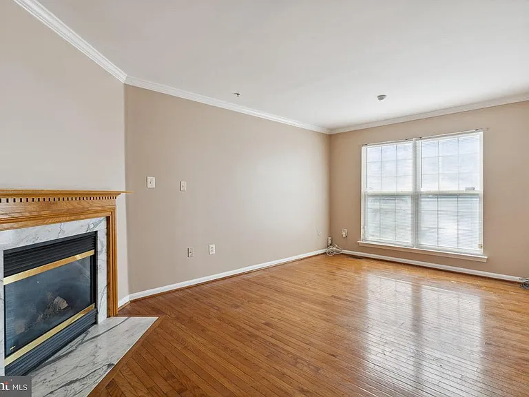 10763 Esprit Pl — Photo 7