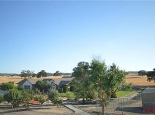 3975 Meadow Lark Ln, Paso Robles, CA 93446