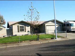 2890 Terr Mont Loop, White City, OR 97503