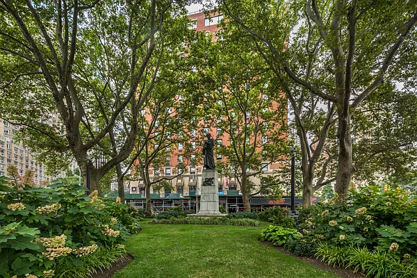 Sold by Brown Harris Stevens | media 9